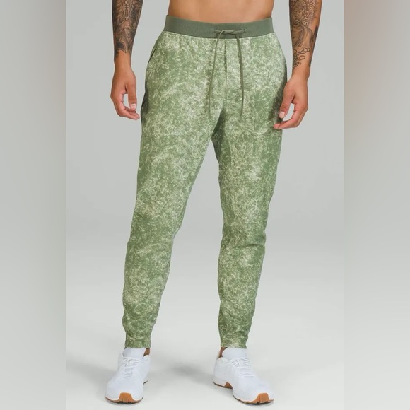 Lululemon Textured Tech Pant